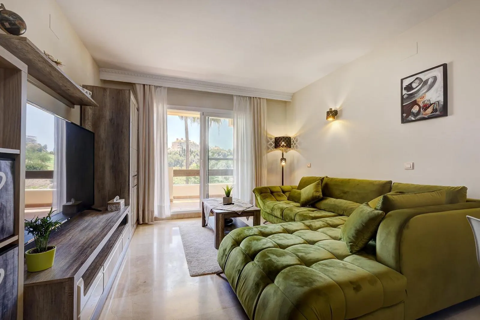 Cozy, 1 Bedroom Holiday Condo On The Sunny Riviera 马拉加 公寓