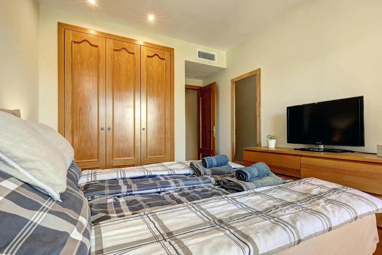 Cozy, 1 Bedroom Holiday Condo On The Sunny Riviera 马拉加 0*,